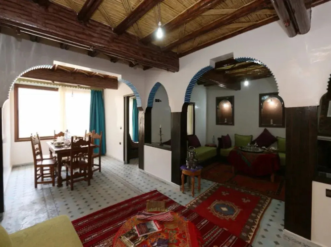 Roches Aremd - Hostel