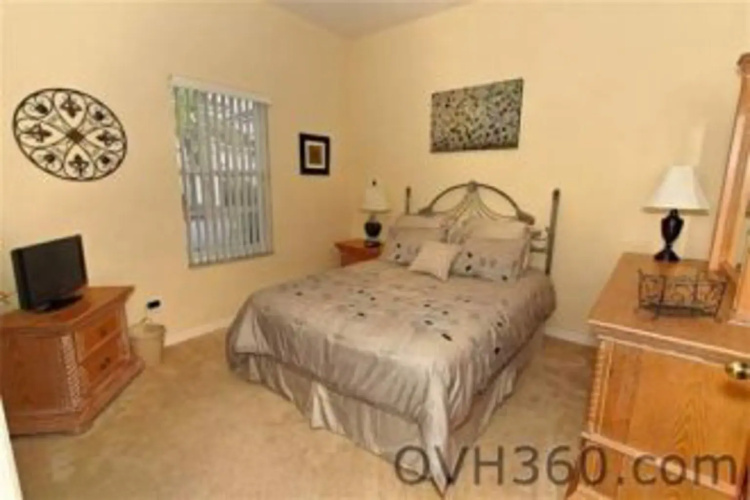Tuscan Three Bedroom 09BD