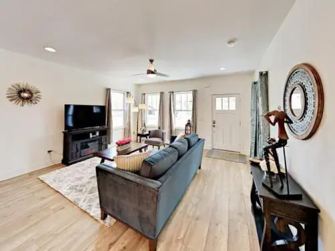 Lischey - 3 Br Home