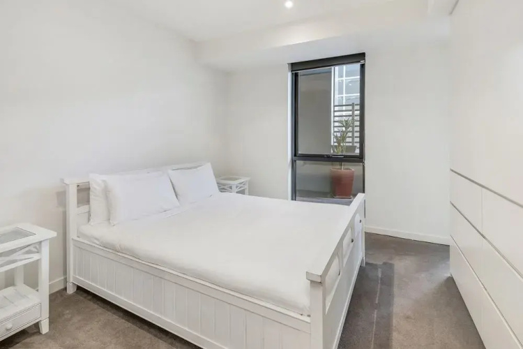 Edgewater 109