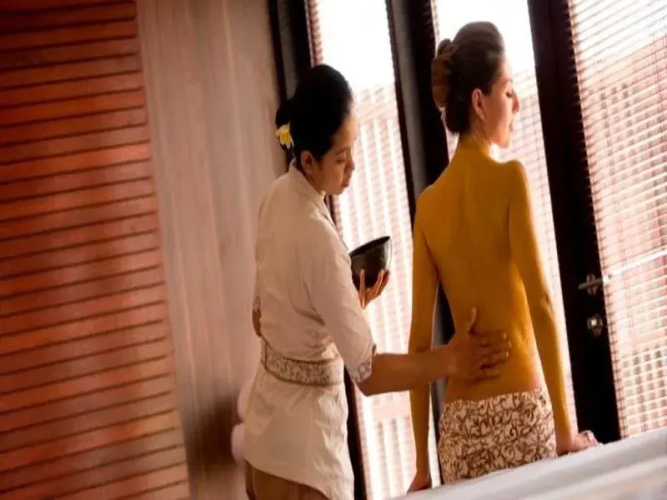 Beachfront Suites Bali