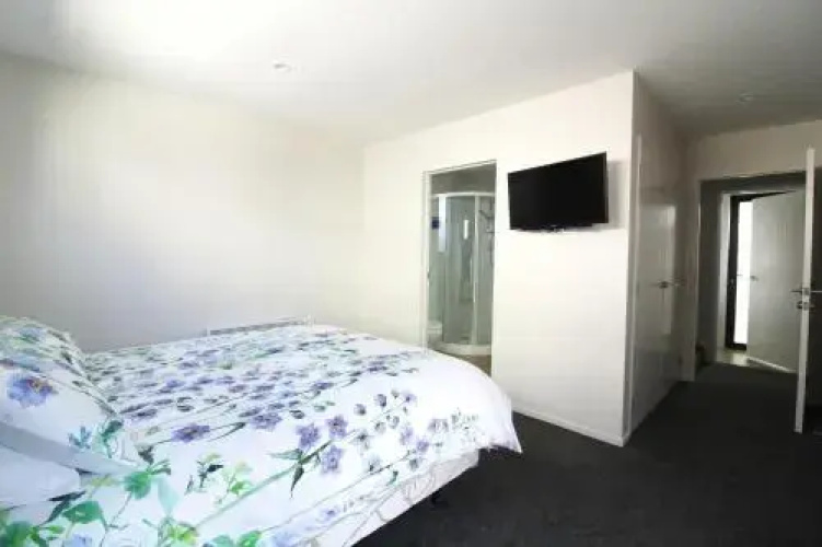 Frederick Apartment by the Stadium