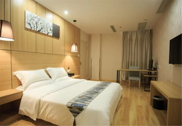 Starway Hotel