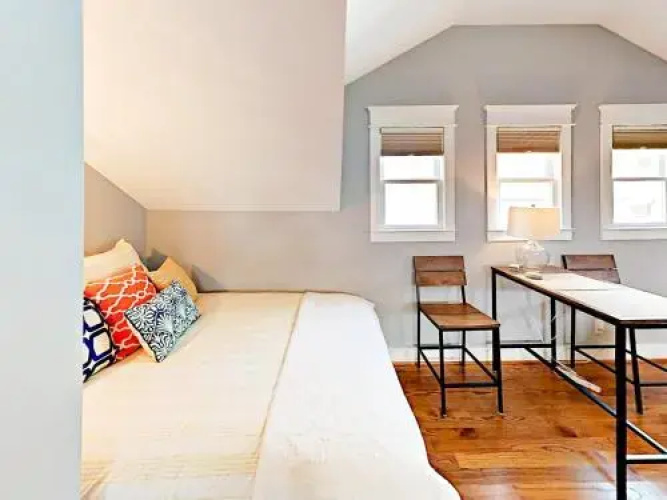 Hip Nashville Studio by RedAwning