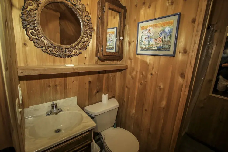 Aspen Chalet - 3 Br home by RedAwning