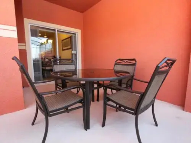 Cuban Palm Townhome 8946