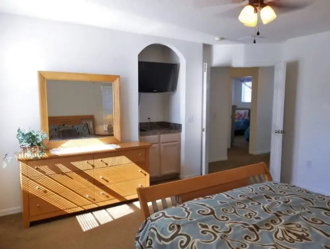 300 Kokomo Loop House