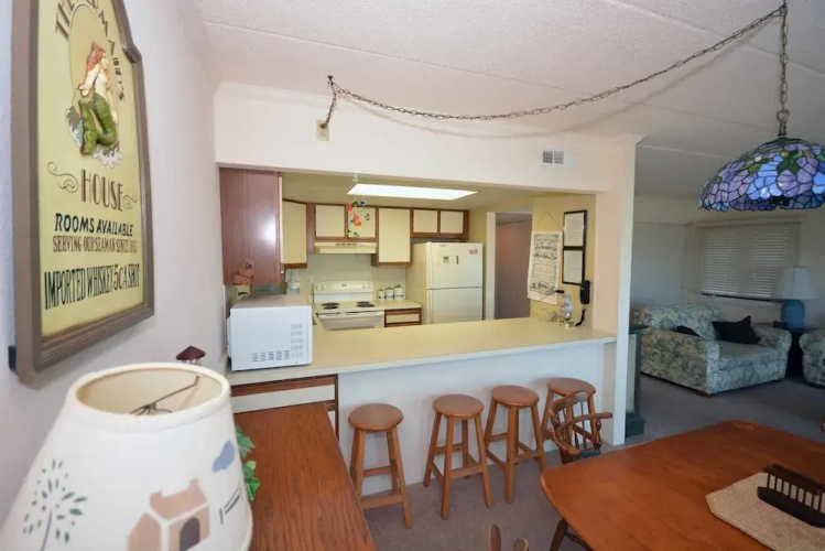 Diamond Head 312 - 2 Br Condo