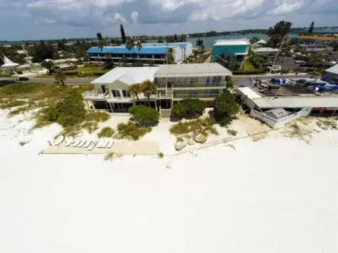 Beach House Resort 3