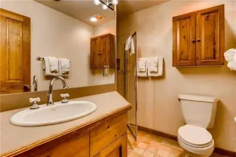 One Breckenridge Place #6