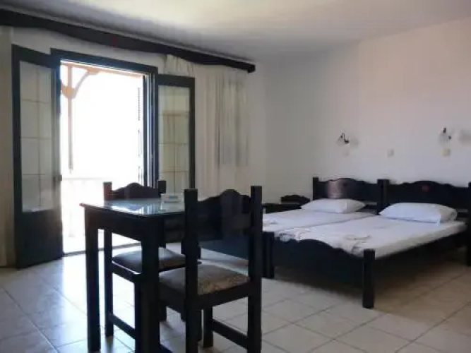 Pension Eleni Studios