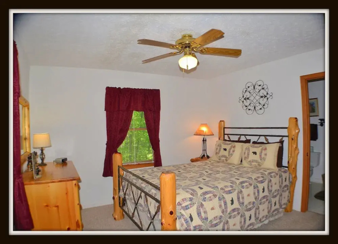 Heaven's Cove - 2 Br cabin by RedAwning