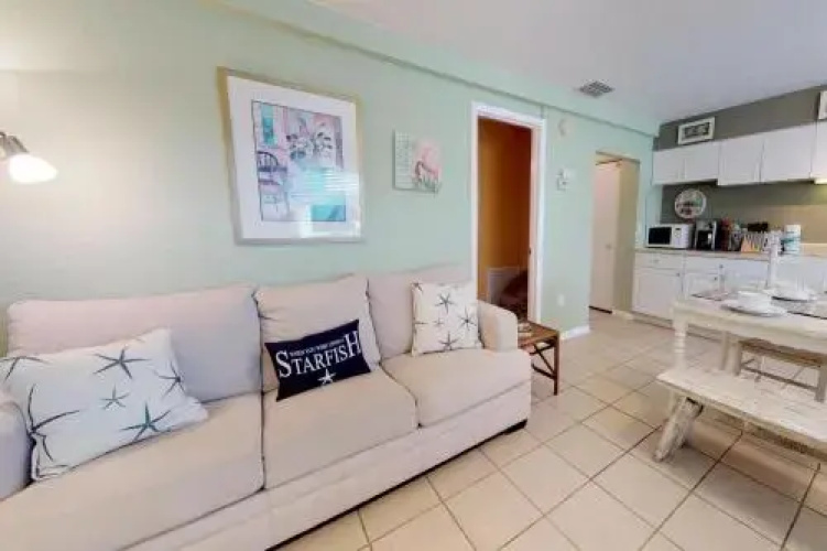Bay View Inn 101-308 2nd St