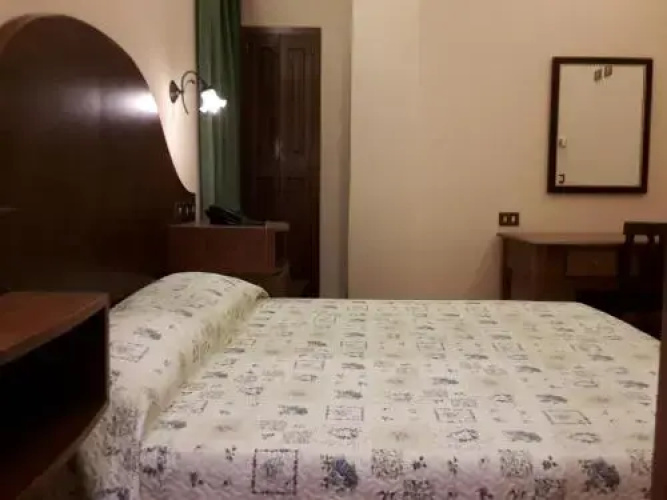 4 Coronati