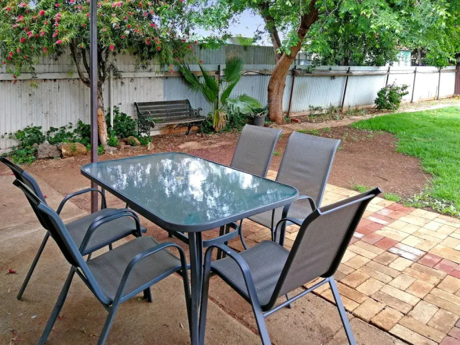 5 Bed House Close to Dubbo Zoo