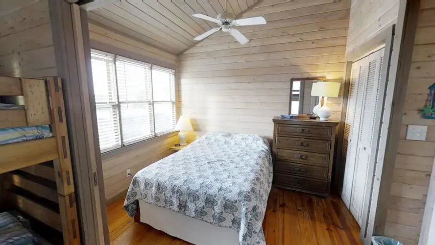 Anchorage - 6 Br Home