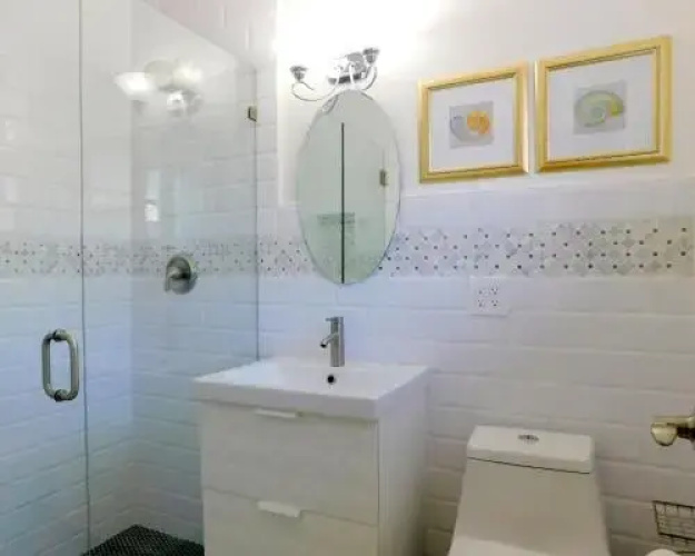 Modern Monroe 4/2 for 10 Heated Pool