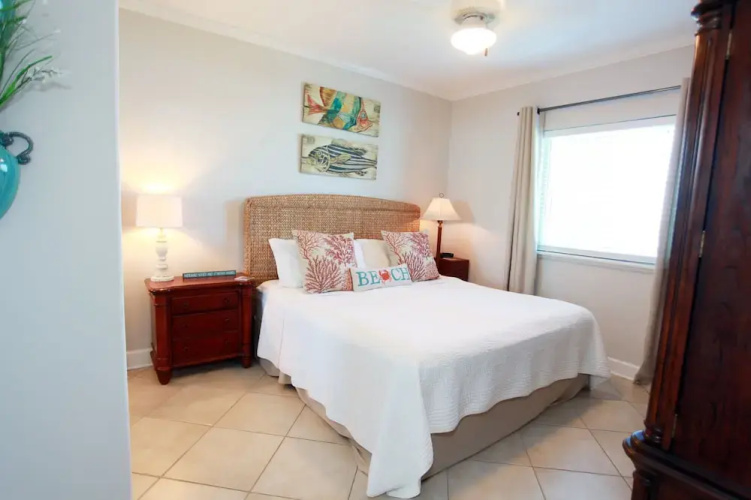Sanibel 802