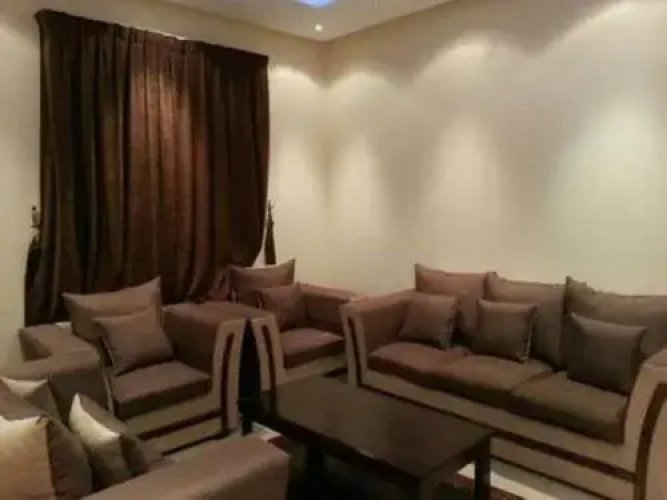 Al Hadeer Suites Hotel