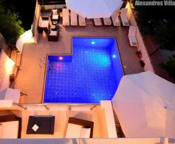 Alexandros Villa