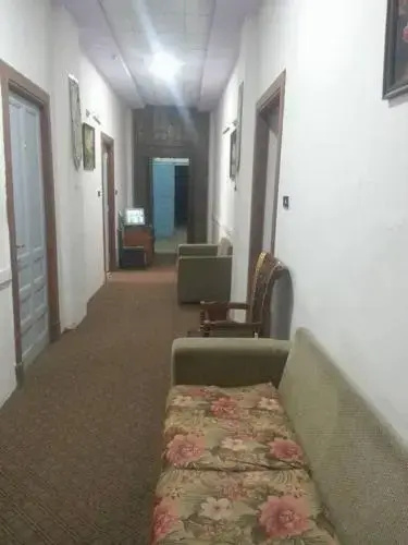 Louris Inn