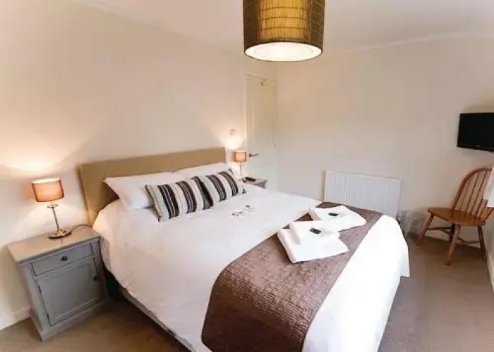 Caddys Corner Lodges