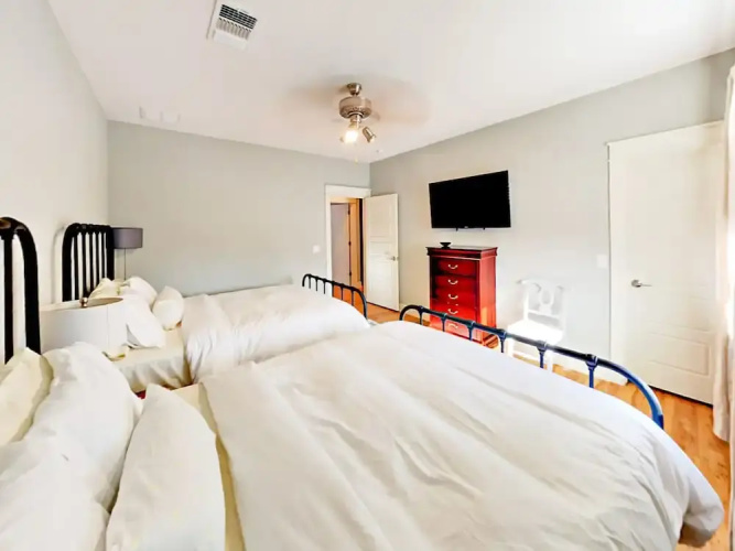 Eastside Escape - 4 Br Home
