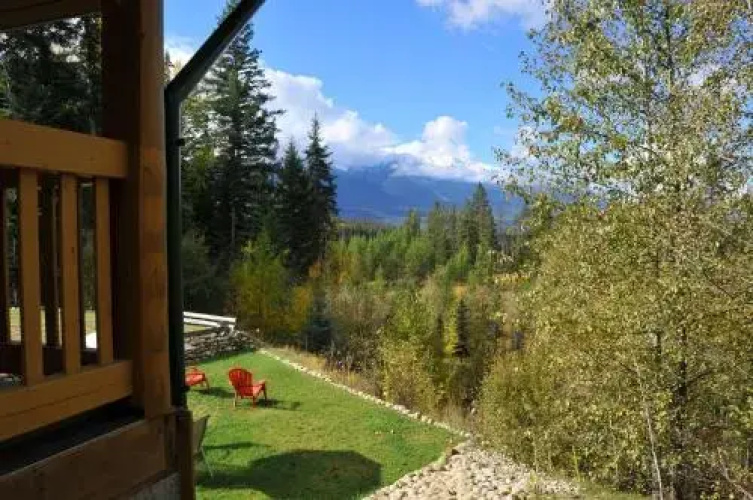 Bearberry Meadows Guest House