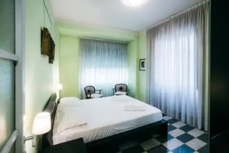 Piazza Bologna Halldis Apartments