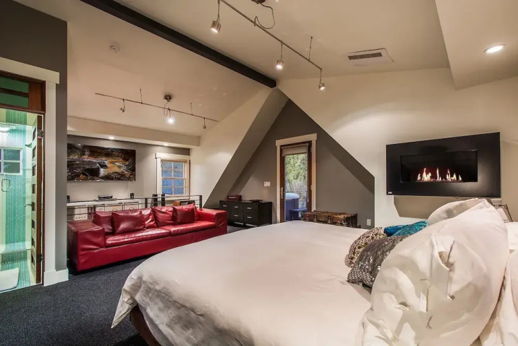Modern Downtown Ski Cottage - 1 Br Home