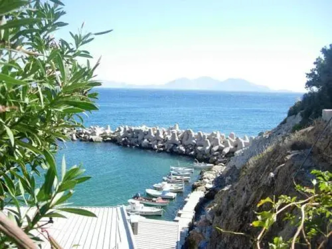 Marina Hotel