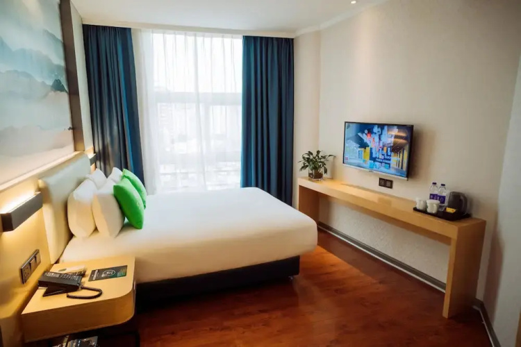 Heroyear Hotel