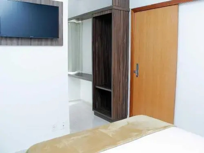 Maro Hotel