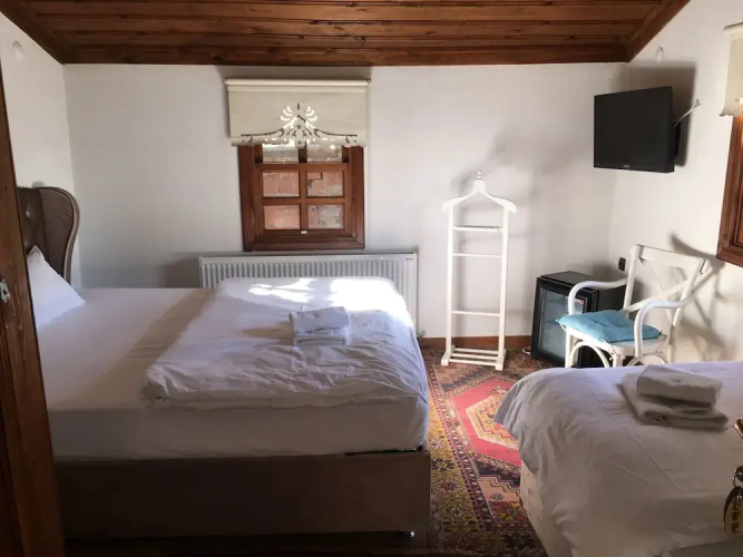 Kuscu Han Otel