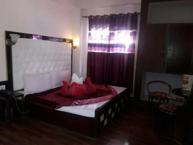 Hotel Laljee
