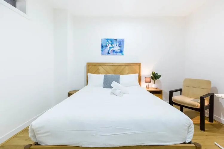 HAZEL, 3BDR Melbourne Apartment