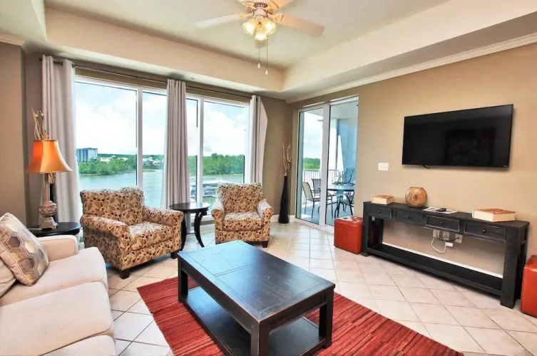 Wharf 412 - 2 Br condo