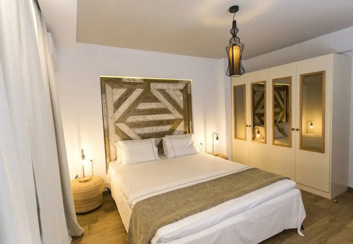 Golden Bay Suites & Maisonettes