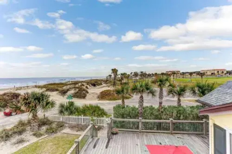 333 Ocean Ave - 4 Br Cottage
