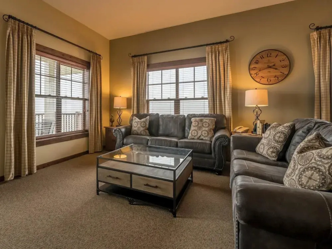 3 Br: Soaring Eagle 405