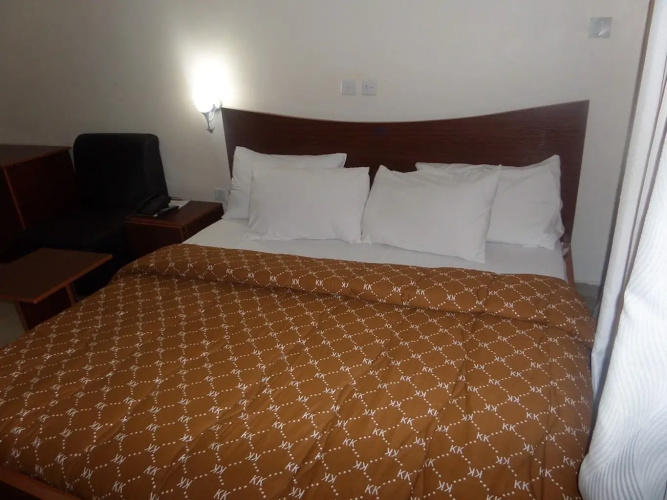 De-Dominic Suites & Resorts Ltd