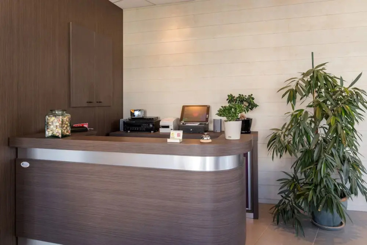 Lhotel