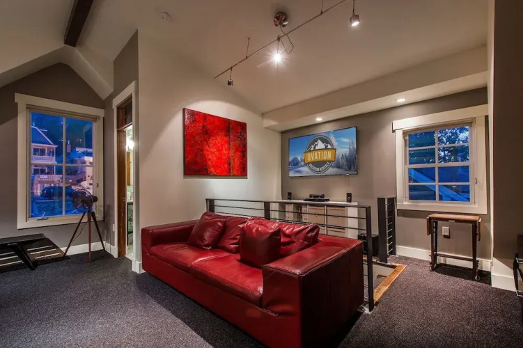 Modern Downtown Ski Cottage - 1 Br Home