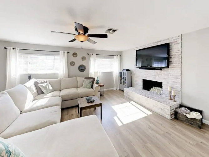 E Vernon - 4 Br Home