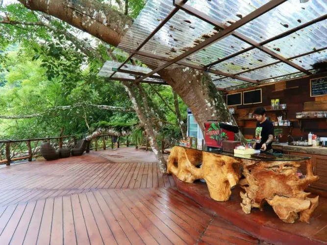 The Giant Chiang Mai Hotel
