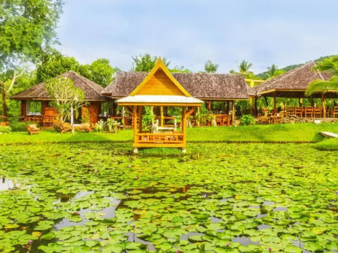 Mok Fah Sai Resort