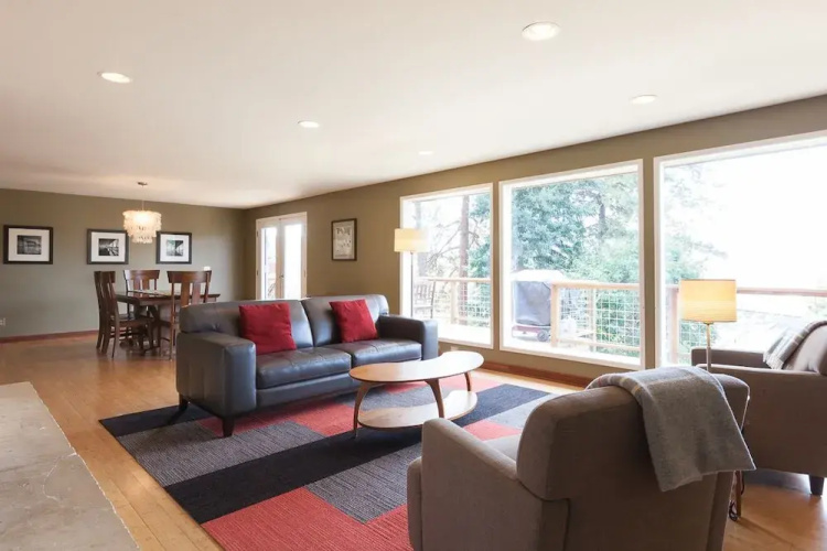 Panorama - 4 Br Home