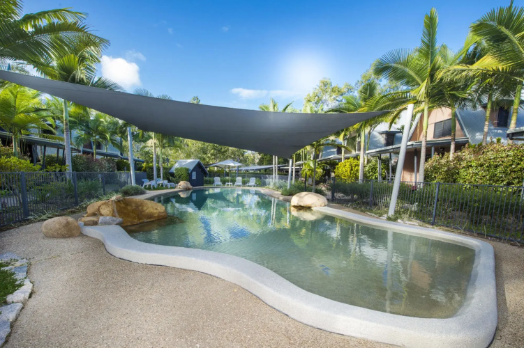 Canopy Chalet 12