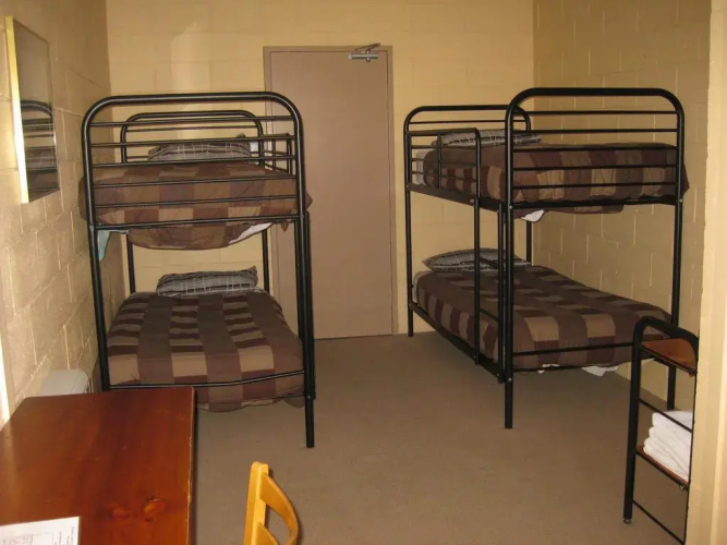 Cottonwood Lodge