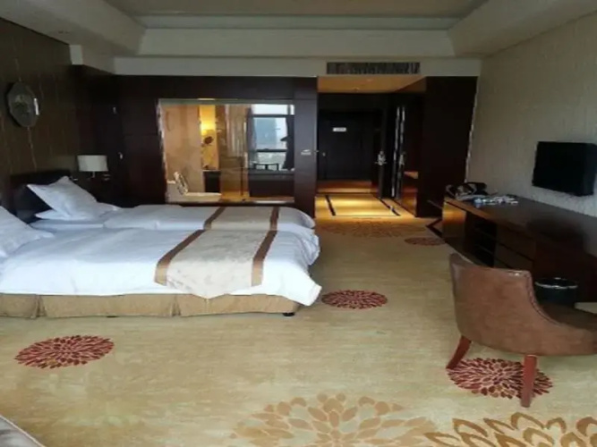 Dingding International Hotel